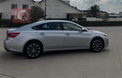 تويوتا أفالون